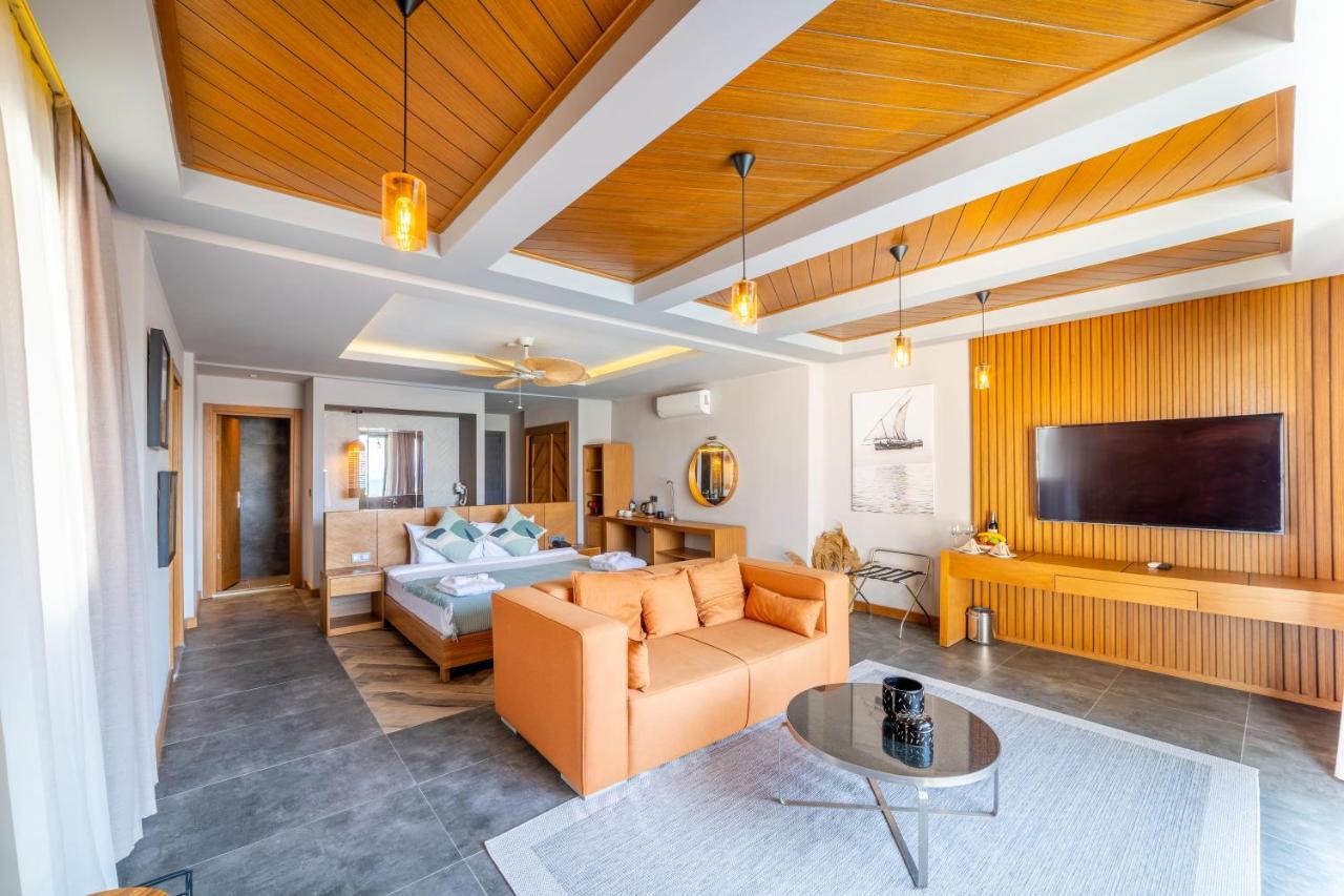 Moyo Luxury Hotel & Beach 博德鲁姆 外观 照片